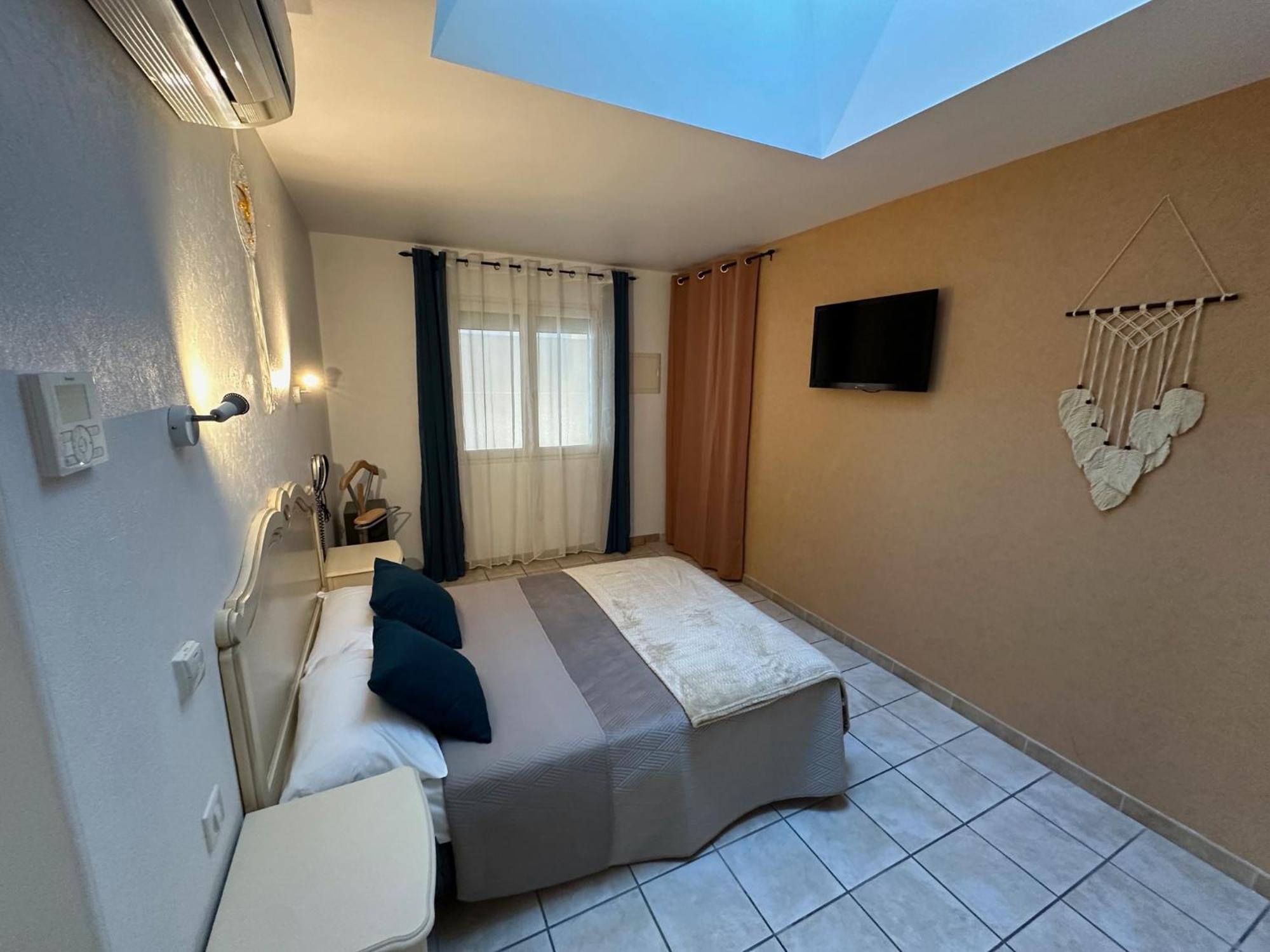 Hotel Chiffre Albi Exterior foto