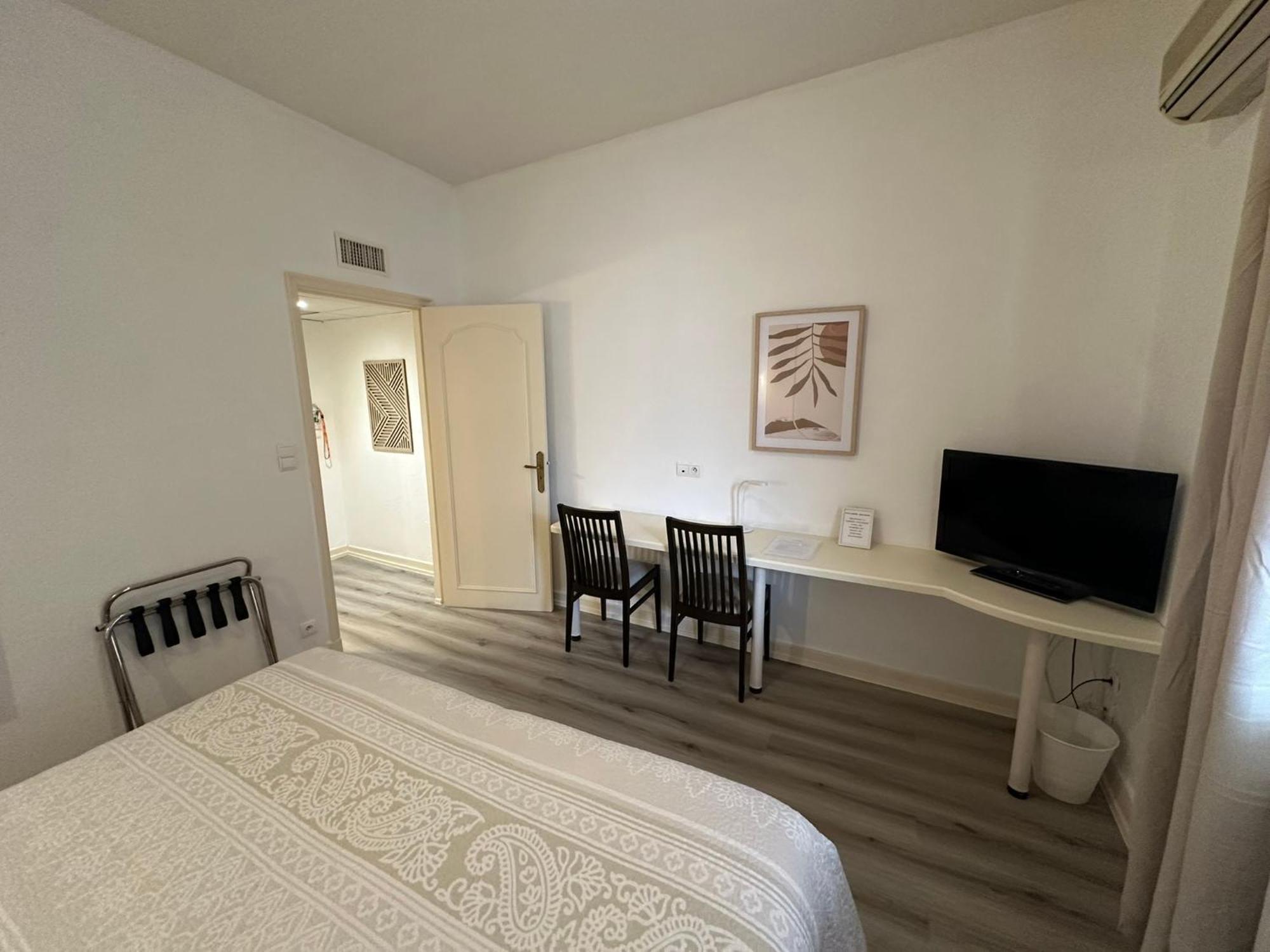 Hotel Chiffre Albi Exterior foto